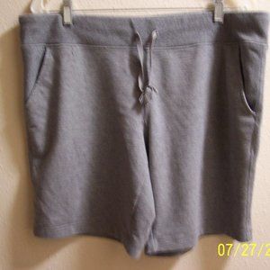 Women"s Athletic Works Shorts xl (16-18) Gray